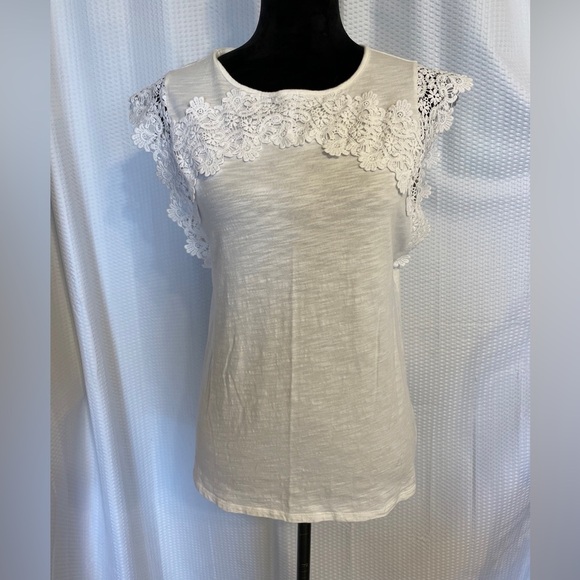 Liz Claiborne White Tank Top With Lace Trim Size Medium - Picture 1 of 6